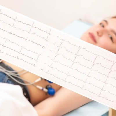 clinica ciad - clinica do diabetico - clinica medica em brasilia - eletrocardiograma destaque